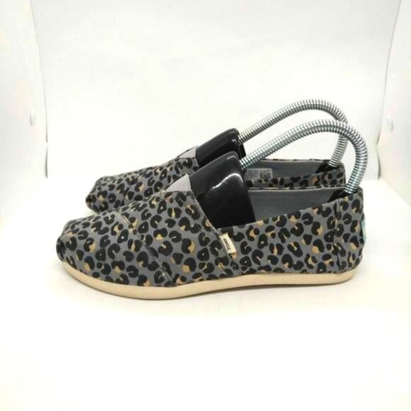 Toms Alpargatas Leopard Print Slip On Loafers Womens‎ Size 6 Grey Black Casual - Picture 1 of 8